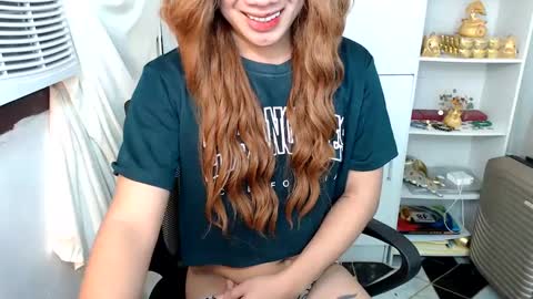 Queen Scarlet online show from December 16, 2024, 1:42 am