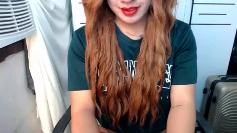Queen Scarlet online show from September 15, 2025, 12:32 am