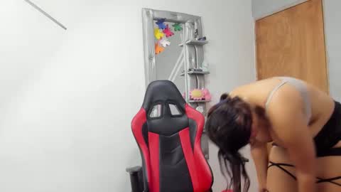 scarllet_lan online show from December 7, 2024, 7:27 am