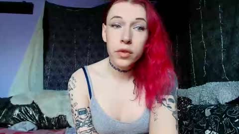 Snapshot of scary_sarah chatting on February 17, 2026, 3:19 pm Sarah Bones online show from February 17, 2026, 3:19 pm
