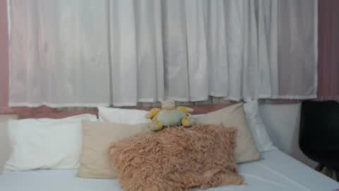 SCARLET online show from November 21, 2025, 12:15 pm