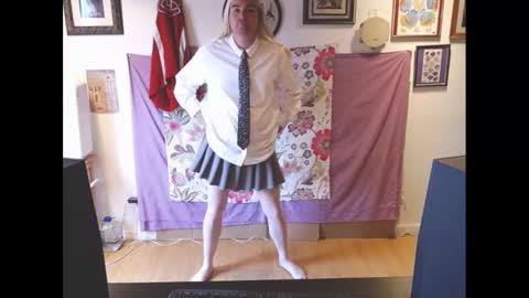 Snapshot of sch00lgirlass chatting on November 14, 2025, 7:12 pm sch00lgirlass online show from November 14, 2025, 7:12 pm