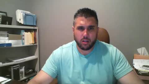 Snapshot of schlu1dm chatting on June 24, 2026, 8:02 am schlu1dm online show from June 24, 2026, 8:02 am