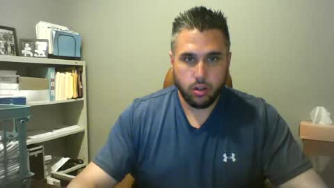 Snapshot of schlu1dm chatting on June 29, 2026, 8:42 am schlu1dm online show from June 29, 2026, 8:42 am
