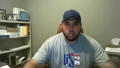 Snapshot of schlu1dm chatting on July 9, 2026, 9:24 am schlu1dm online show from July 9, 2026, 9:24 am