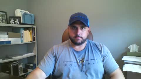 Snapshot of schlu1dm chatting on July 28, 2026, 6:20 pm schlu1dm online show from July 28, 2026, 6:20 pm