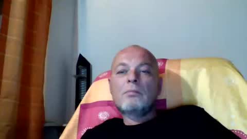 Snapshot of schnibschnab chatting on October 1, 2025, 12:16 am schnibschnab online show from October 1, 2025, 12:16 am