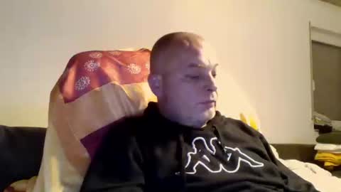 Snapshot of schnibschnab chatting on October 3, 2025, 1:13 am schnibschnab online show from October 3, 2025, 1:13 am