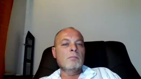 Snapshot of schnibschnab chatting on October 11, 2025, 1:38 am schnibschnab online show from October 11, 2025, 1:38 am