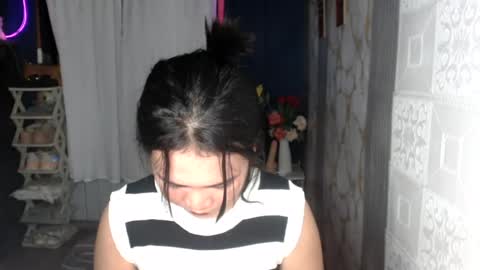 Snapshot of school_babe19 chatting on July 14, 2026, 10:21 am school_babe19 online show from July 14, 2026, 10:21 am