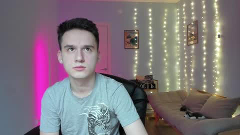 Snapshot of scooby_r chatting on January 10, 2025, 6:20 am Thomas brunette and Alex blond online show from January 10, 2025, 6:20 am