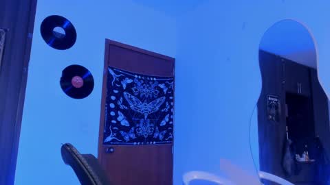 Snapshot of scorpiogyal chatting on October 25, 2025, 1:02 am Goddess online show from October 25, 2025, 1:02 am