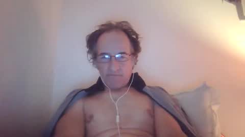 scotchwhieskie online show from November 24, 2025, 11:59 pm