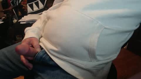 scottbearfun online show from February 12, 2025, 4:33 pm