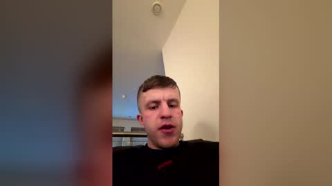 Snapshot of scottishguy220110 chatting on February 7, 2026, 4:33 pm scottishguy220110 online show from February 7, 2026, 4:33 pm