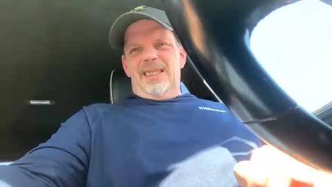 scottj603603 online show from April 23, 2026, 5:04 pm