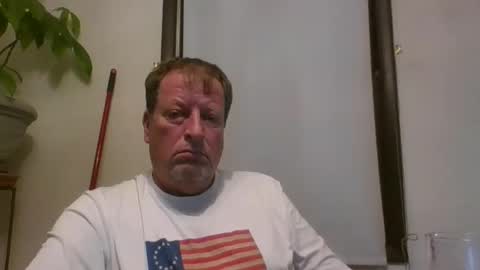 scottpbi52 online show from September 25, 2025, 2:04 am