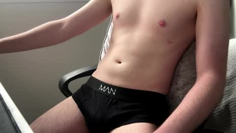 scottyboyyy94 online show from May 8, 2026, 9:47 am