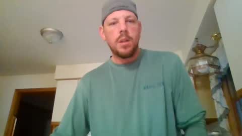 Snapshot of scottydoesntknow0 chatting on December 20, 2024, 10:11 pm scottydoesntknow0 online show from December 20, 2024, 10:11 pm