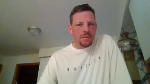 Snapshot of scottydoesntknow0 chatting on December 27, 2024, 3:31 am scottydoesntknow0 online show from December 27, 2024, 3:31 am