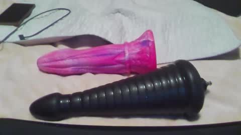 SDBeachfreaks online show from December 18, 2025, 6:08 am