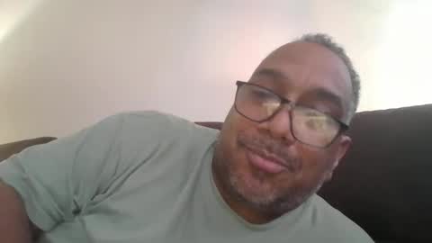 sdblkmale2131 online show from September 9, 2025, 10:20 pm