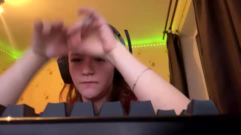 Snapshot of sdddisk chatting on December 27, 2024, 2:47 am sdddisk online show from December 27, 2024, 2:47 am