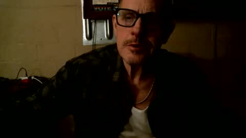 Snapshot of sdh69 chatting on December 16, 2025, 7:24 am eating pussy sucking dick online show from December 16, 2025, 7:24 am