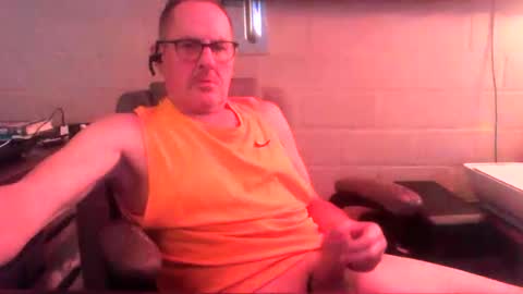 eating pussy  sucking dick online show from April 3, 2026, 3:32 pm