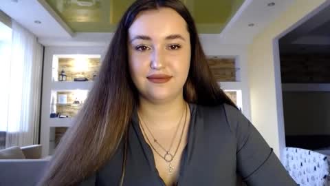 Elizabeth  online show from December 24, 2024, 9:17 am