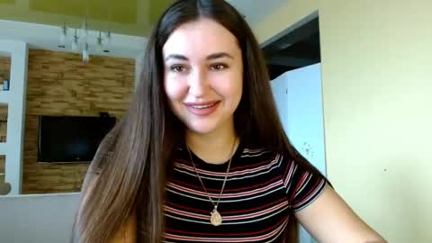 Elizabeth  online show from April 14, 2026, 6:52 am