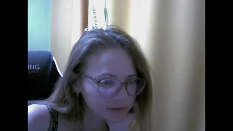 Snapshot of sea_dream chatting on October 9, 2025, 5:49 am SEA Dream online show from October 9, 2025, 5:49 am