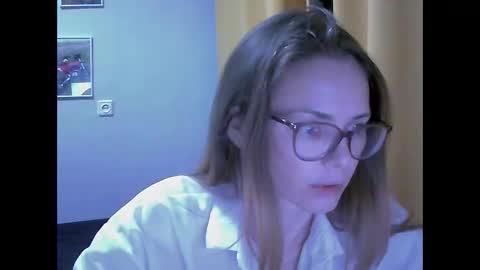 Snapshot of sea_dream chatting on October 28, 2025, 3:10 am SEA Dream online show from October 28, 2025, 3:10 am