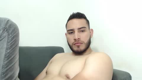 seank_noszka online show from February 6, 2025, 8:23 pm
