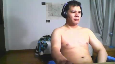 Snapshot of seb5759 chatting on June 14, 2026, 2:24 am seb5759 online show from June 14, 2026, 2:24 am
