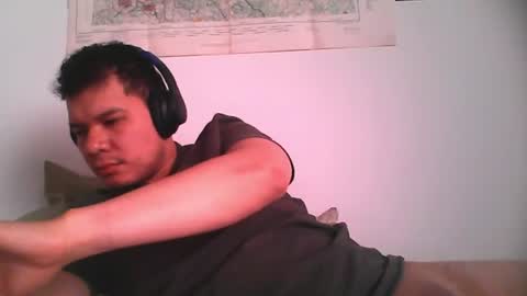 Snapshot of seb5759 chatting on June 20, 2026, 6:33 pm seb5759 online show from June 20, 2026, 6:33 pm