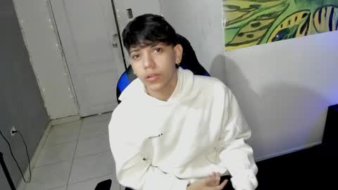 Snapshot of sebas_pretty7 chatting on November 30, 2025, 12:42 pm sebas_pretty7 online show from November 30, 2025, 12:42 pm