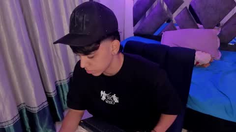 Snapshot of sebas_pretty7 chatting on March 22, 2026, 1:36 pm sebas_pretty7 online show from March 22, 2026, 1:36 pm