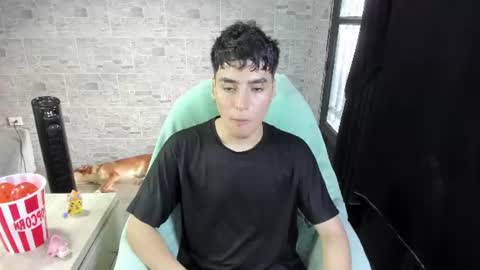 Snapshot of sebas_rosse chatting on June 25, 2026, 10:25 pm sebastian online show from June 25, 2026, 10:25 pm