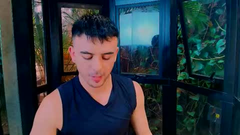 SebasRoman online show from September 12, 2025, 7:58 pm