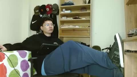 Sebas online show from February 20, 2025, 4:28 am