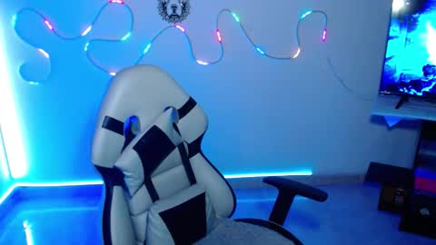 Sebastian online show from December 2, 2025, 8:19 am