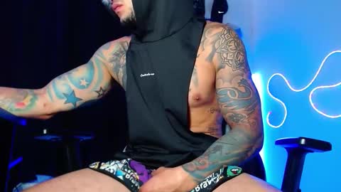 Sebastian online show from December 19, 2025, 10:22 am