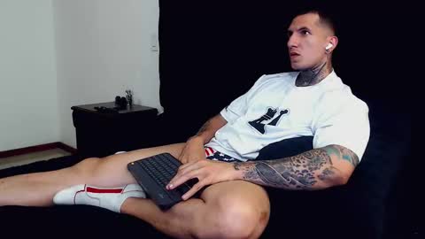 Sebastian online show from October 6, 2025, 10:18 pm