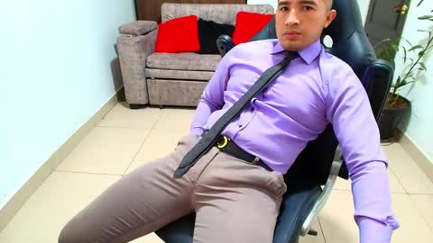 juan  sebastian online show from February 5, 2025, 6:26 pm