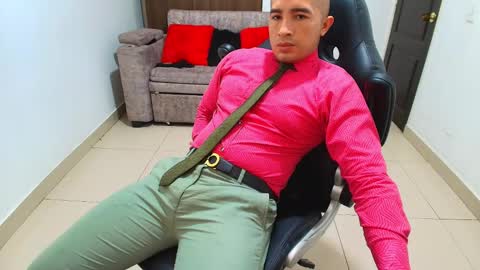 juan  sebastian online show from February 13, 2025, 6:27 pm