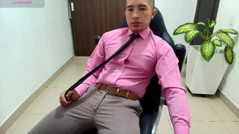 juan  sebastian online show from November 14, 2025, 12:48 pm