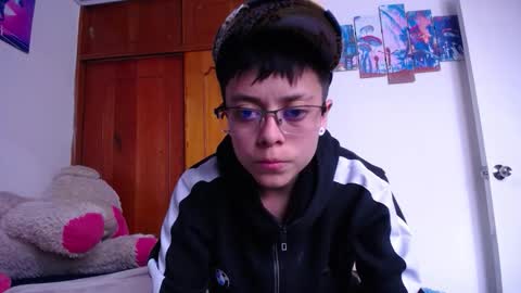 Myystiic online show from October 12, 2025, 3:44 pm