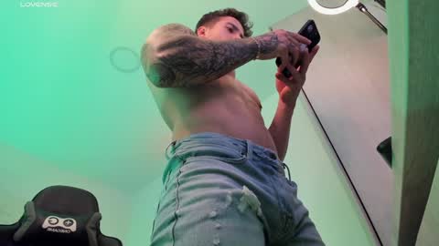 Lucian Sinclair online show from February 7, 2025, 3:55 am