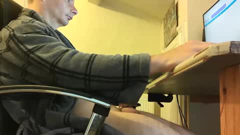 sebastianspalding450 online show from October 2, 2025, 8:54 am